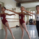 Illustration for article titled Baila desde los dos años y gracias a su familia este niño consiguió ingresar en una de las mejores escuelas de ballet del mundo